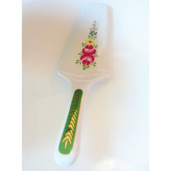 NEW Sorrel English Rose CAKE PLATTER STAND & SERVER Porcelain Pedestal Roses BOX - Picture 5 of 10